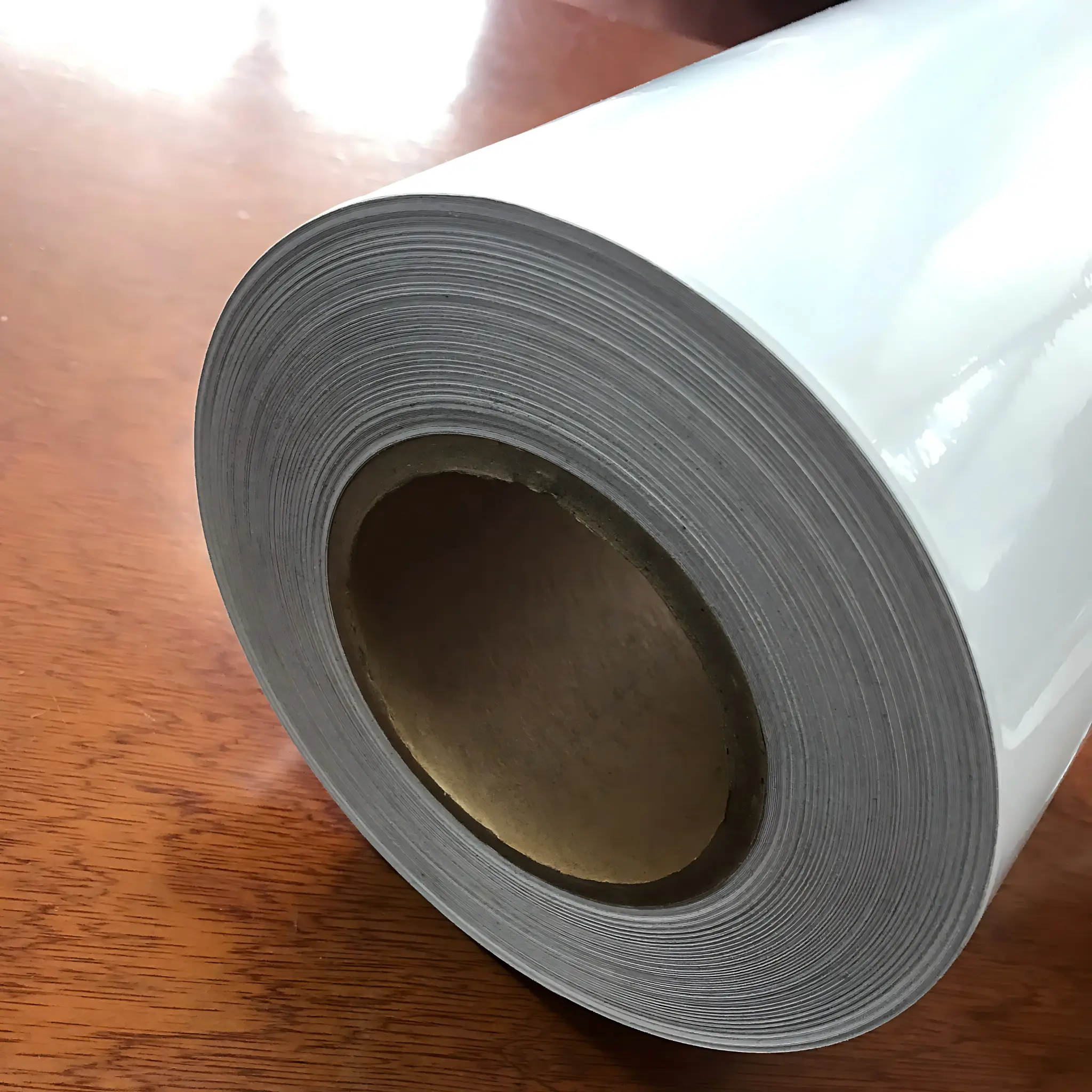 Vinil autoadhesivo doble PE sin burbujas — compatible con impresión LATEX